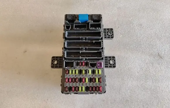 Honda Civic Fuse module SMGG240