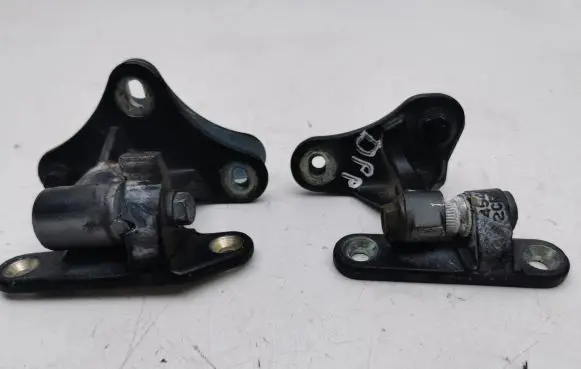 Mercedes-Benz ML W164 Front door hinge set 