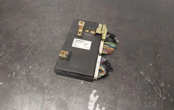 Volvo S40, V40 Comfort/convenience module 30638707 SW30644058 3817900360
