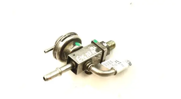BMW M3 Fuel pressure regulator 7830368