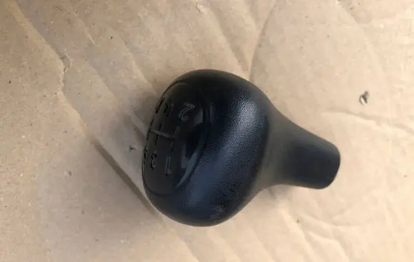 Ford Fiesta Gear lever shifter trim leather/knob