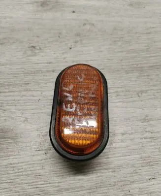 Renault Scenic I Front fender indicator light 7700847333