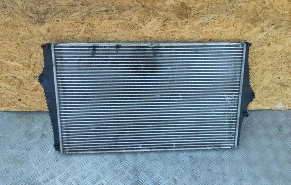 Volvo XC90 Intercooler radiator 0020752 0261230090 8677288