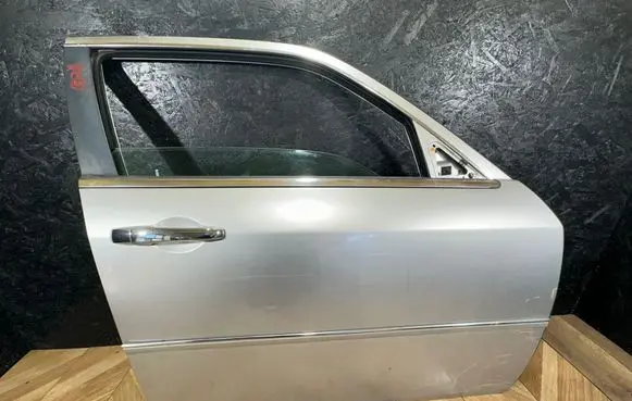 Chrysler 300 - 300C Front door 