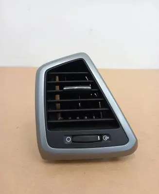 Hyundai Tucson TL Dash center air vent grill 97490D7900NS5