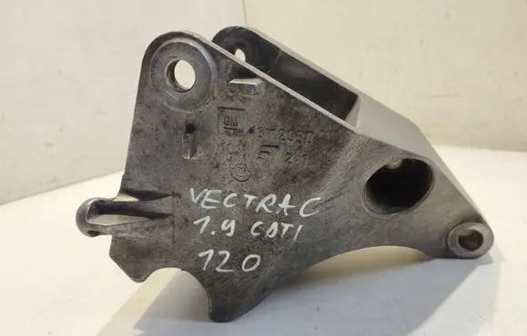 Opel Vectra C Engine mounting bracket 13112030