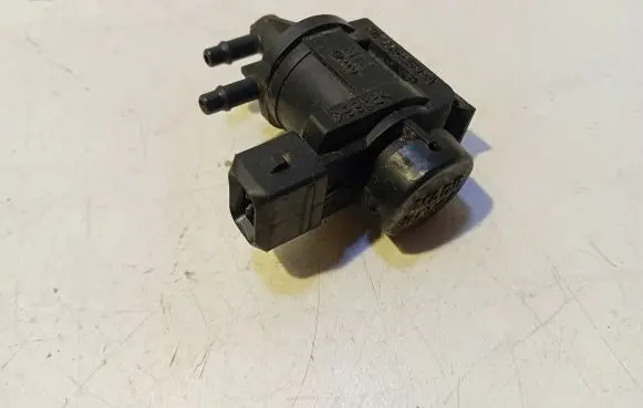 Volkswagen Caddy Turbo solenoid valve 191906283A