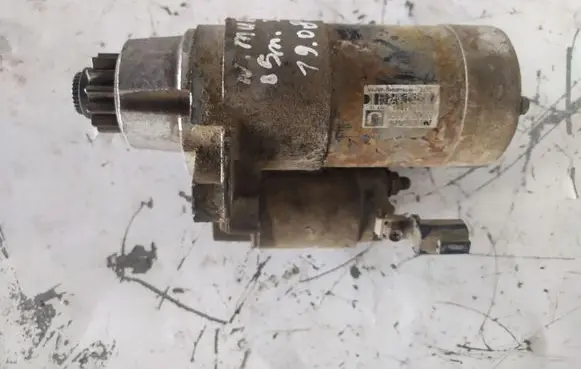 Nissan Murano Z50 Starter motor 23300CA000 MOO1T63681
