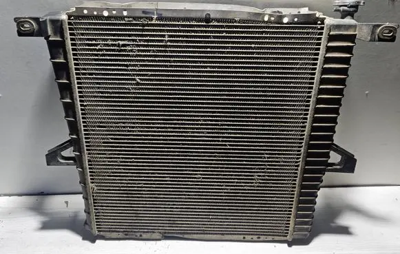 Ford Explorer Coolant radiator 24218G7EX240