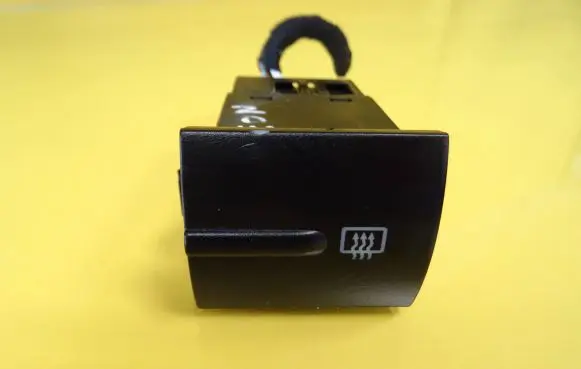 Seat Leon (1M) Windscreen/window heater switch 1M1959621