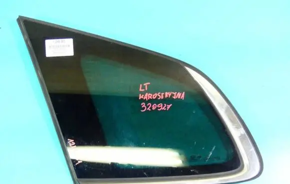 KIA Carens III Rear side window IMPRK1246261
