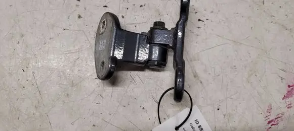 Volvo S40 Rear door lower hinge