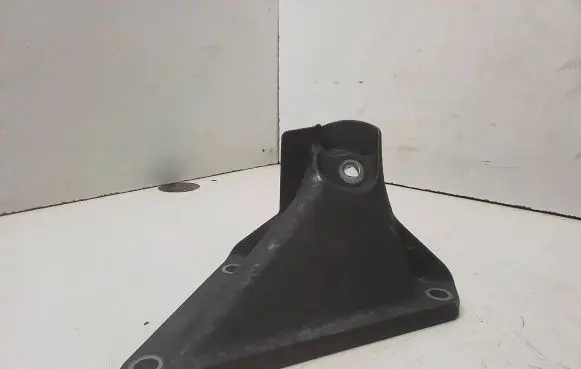 BMW 5 E60 E61 Engine mounting bracket 22116761149