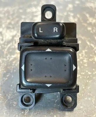 Mazda 6 Wing mirror switch 183608