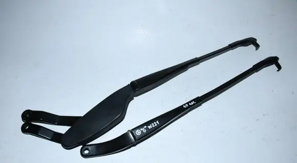 Mercedes-Benz S W221 Front wiper blade arm A2218200144 A2218200244