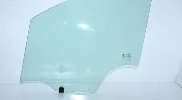 Citroen C3 Front door window glass four-door