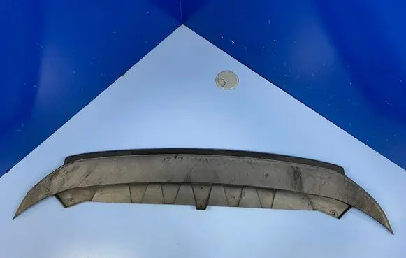 Front bumper lip