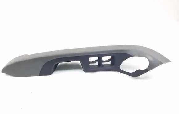 Hyundai Santa Fe Front door interior handle trim 827102026010