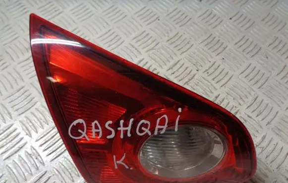Nissan Qashqai+2 Tailgate rear/tail lights 26555JD800