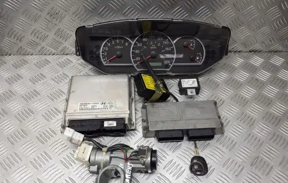 KIA Carens II Engine control unit/module ECU