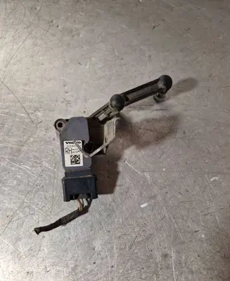 Volvo XC90 Headlight/headlamp level sensor 32246992 A426S 18275HU