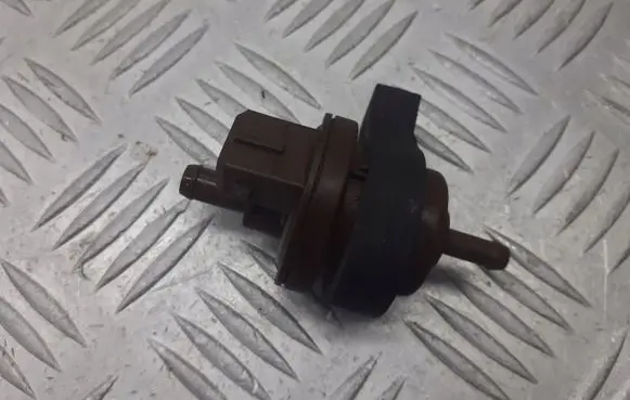 Citroen C5 Turbo solenoid valve 2580008B