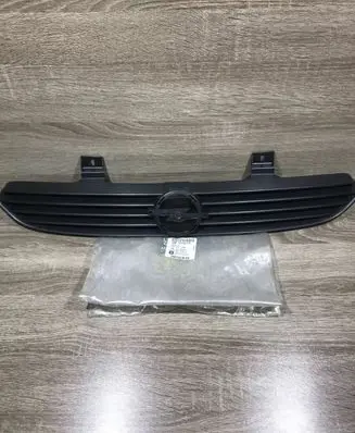 Opel Corsa B Front grill 93188728 6320134