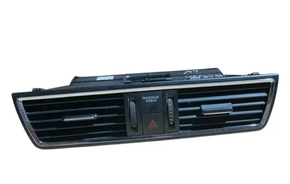 Seat Toledo IV (NH) Dash center air vent grill 5JA820951B 0858100001