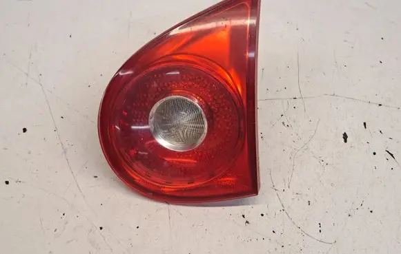 Volkswagen Golf V Tailgate rear/tail lights 285002