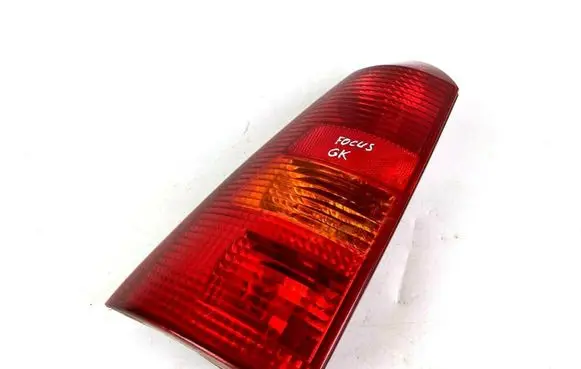 Ford Focus Rear/tail lights XS4X13N004EC