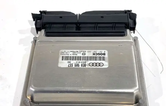 Audi A4 S4 B6 8E 8H Engine control unit/module ECU 8E0909557