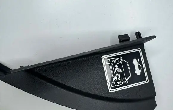 Ford Focus C-MAX Dashboard side end trim 3M51R044C61AEW 2839 3M61R044C61