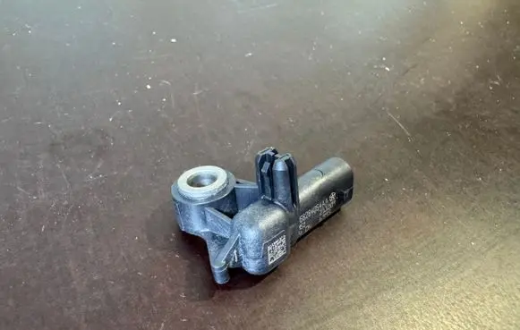 Dodge Durango Airbag deployment crash/impact sensor 68284054AA