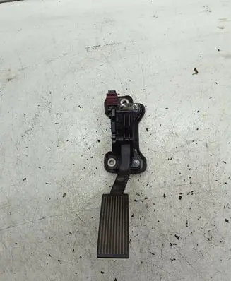 Nissan Navara D40 Accelerator throttle pedal 180025x10b 6PV93390107