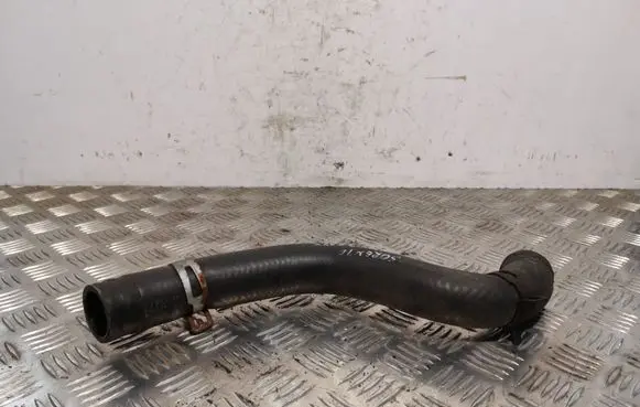 KIA Sorento Engine coolant pipe/hose