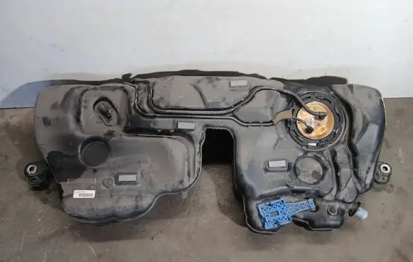 Volvo XC90 Fuel tank 31669241 31478634