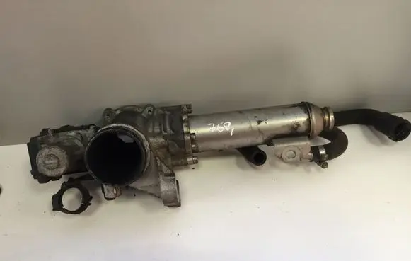 Volvo V70 EGR valve cooler 30739223