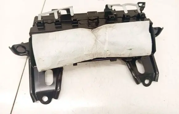 Toyota Avensis T250 Knee airbag 