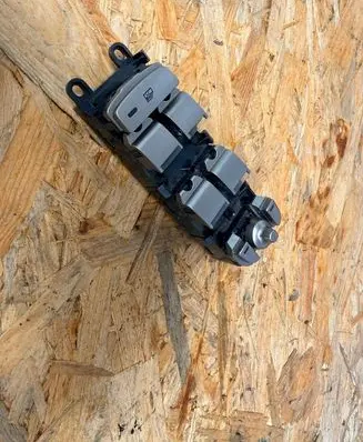 Jaguar XF X250 Quarter vent window switch AX2314540AA