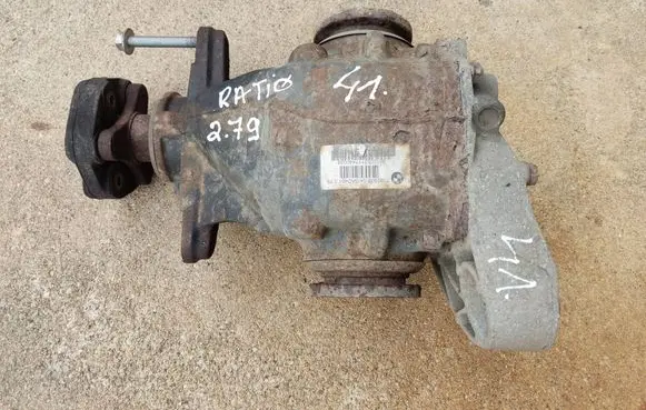 BMW X1 E84 Rear differential 7592938 8912052117440028 7541580