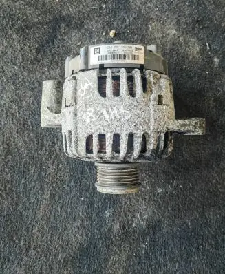 Opel Insignia A Generator/alternator 13502581