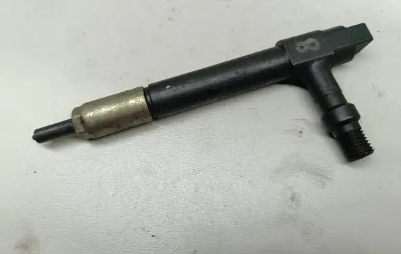 Mazda Premacy Fuel injector 0696