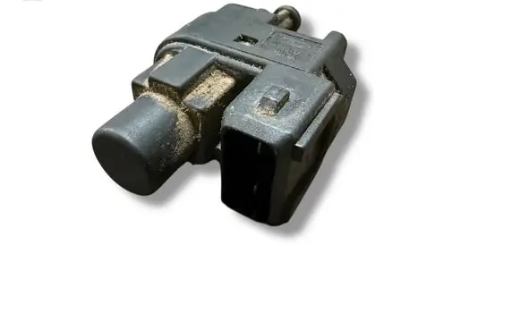 Ford Focus Brake pedal sensor switch 93BB13480BC P6MG4