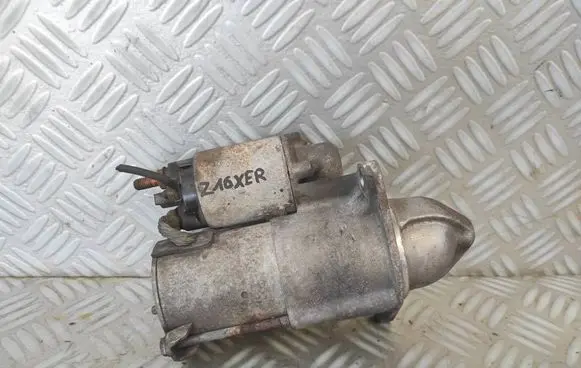 Opel Insignia A Starter motor 55556092
