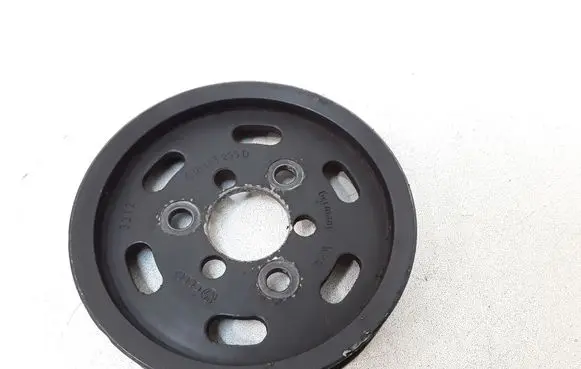 Volkswagen PASSAT B5.5 Power steering pump pulley 038145255D