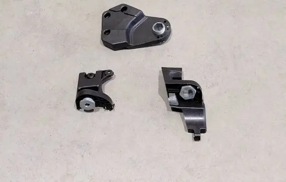 Mercedes-Benz E W213 Headlight/headlamp mounting bracket A2138202300