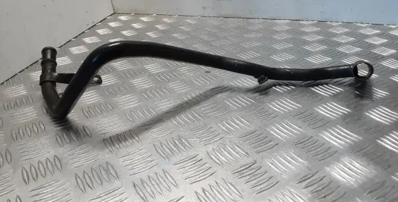 Volkswagen PASSAT B8 Engine coolant pipe/hose 04L121065CC