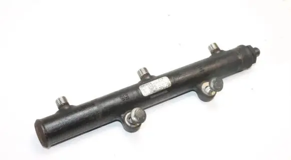 Jaguar XF X250 Fuel main line pipe 4R8Q9D280AC