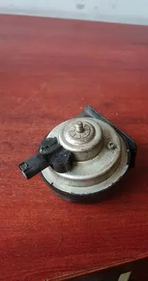 BMW 3 E90 E91 Horn signal E30055306