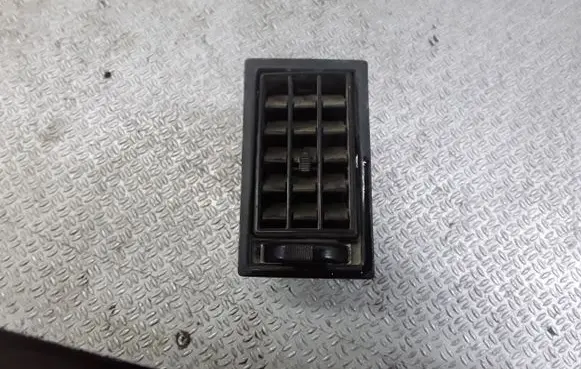 Volkswagen Transporter - Caravelle T4 Dashboard side air vent grill/cover trim 701819701